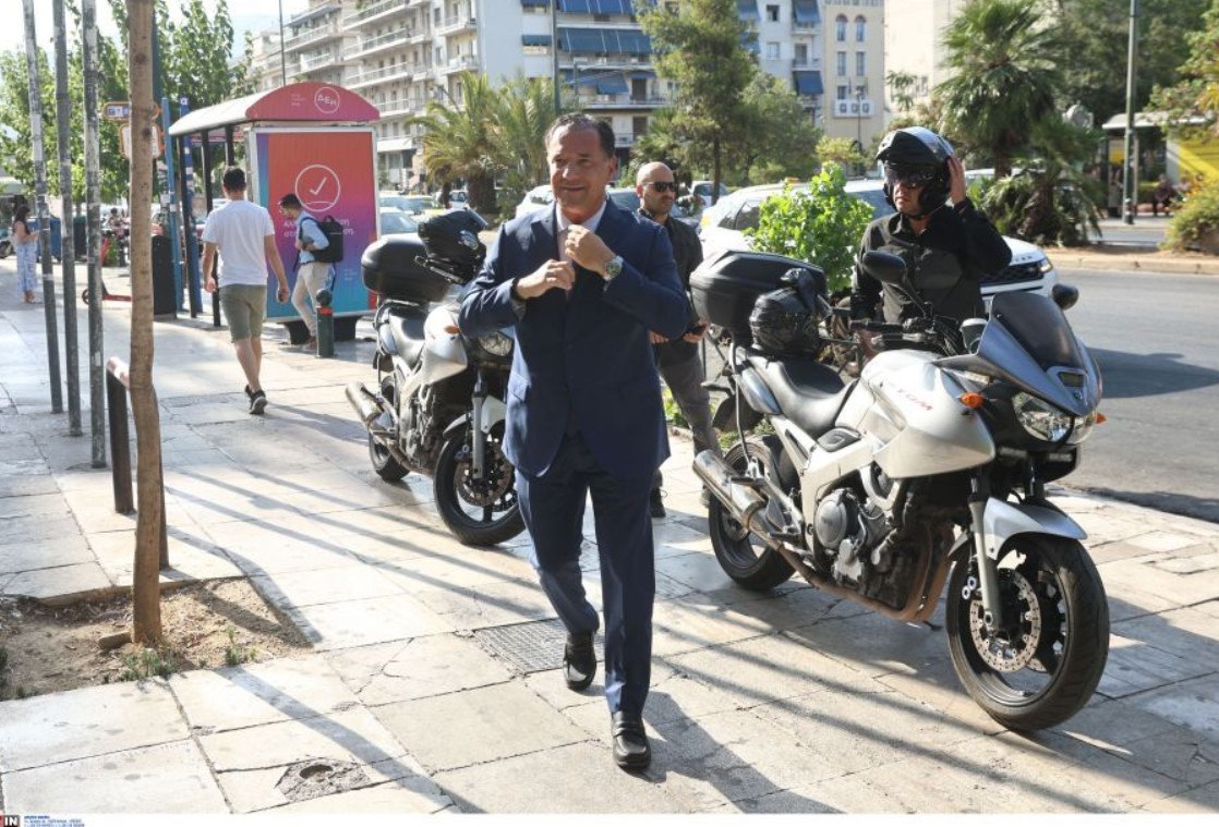 Α. Γεωργιάδης: Μην δίνετε φακελάκι, οι λίστες για χειρουργεία συνεχώς μειώνονται