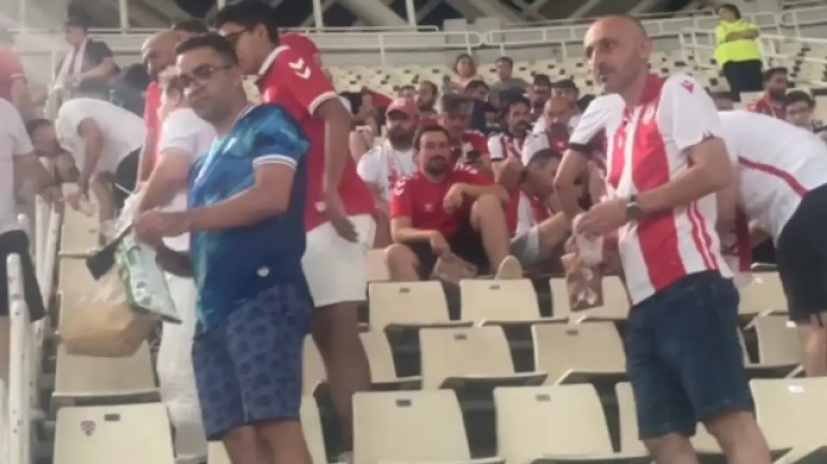 Σπουδαία κίνηση από τους οπαδούς της Σαμσουνσπόρ στο ΟΑΚΑ - Μάζεψαν τα σκουπίδια τους μετά τον αγώνα με τον ΠΑΟ - Βίντεο