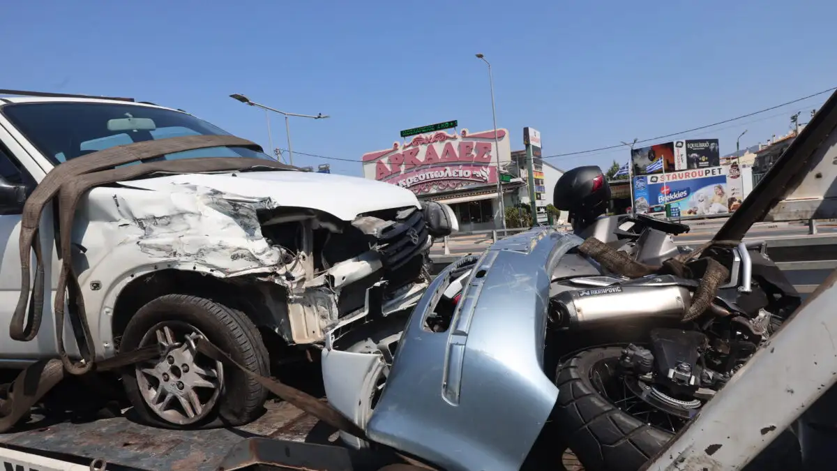 Δύο νεκροί σε διαφορετικά τροχαία μέσα σε λίγες ώρες στην Αθήνα – Σοκαριστικές φωτογραφίες από Αγία Παρασκευή και Πέτρου Ράλλη