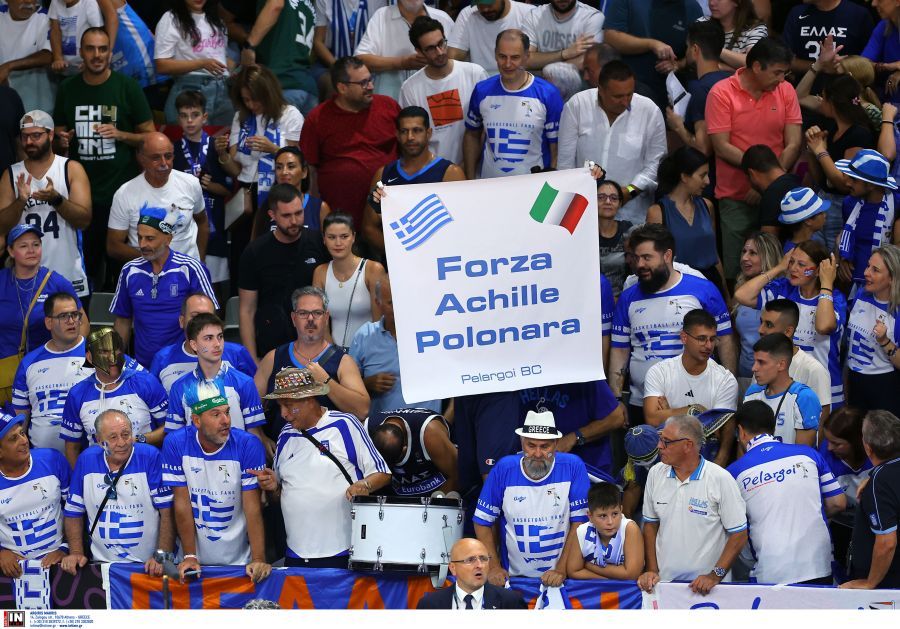 Eurobasket 2025: Το μήνυμα των Ελλήνων φιλάθλων στον Πολονάρα που δίνει μάχη με την λευχαιμία - Η απάντησή του στα ελληνικά
