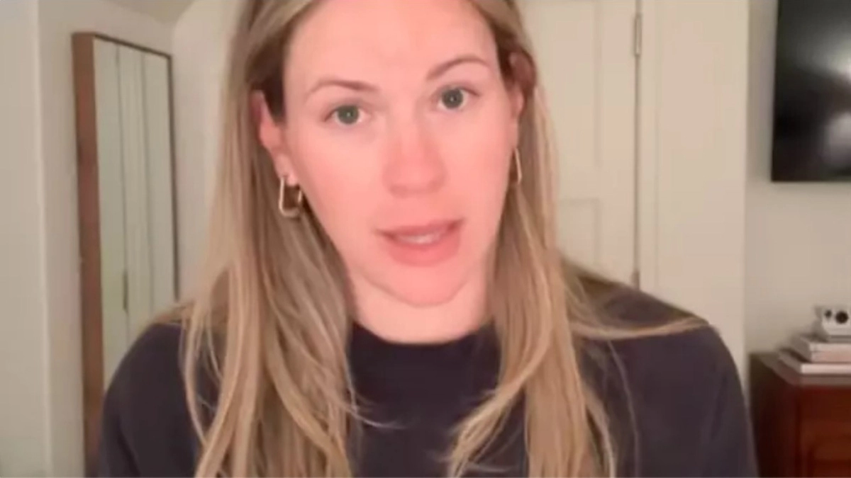 Γυναίκα ζητά συγγνώμη γιατί ακύρωσε πτήση λόγω οξείας γαστρεντερίτιδας: Τι συνέβη εν ώρα πτήσης