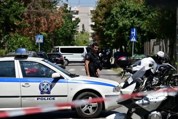 Δολοφονία 47χρονης στο Χαλάνδρι: Προφυλακίστηκε ο 28χρονος – «Ήμουν σε αμόκ» δήλωσε μετανιωμένος