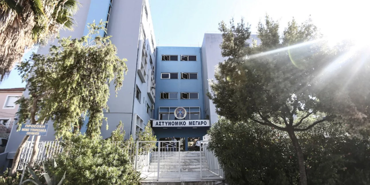 Κρήτη: Στα χέρια της ΕΛΑΣ τρεις ένστολοι για συμμετοχή σε εγκληματική οργάνωση -Ένας στρατιωτικός έκλεβε καύσιμα από το στρατόπεδό του