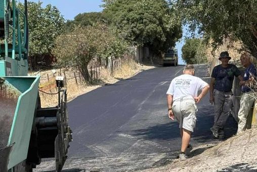Εργασίες ασφαλτόστρωσης στο Ζέλι