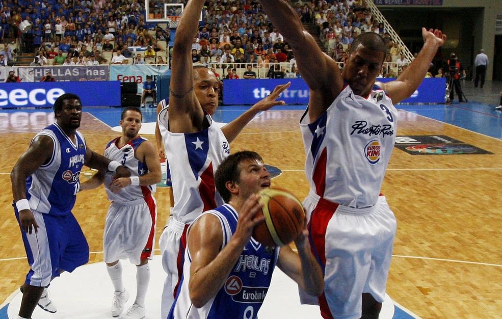 Ο πρώτος Έλληνας που φόρεσε φανέλα NBA