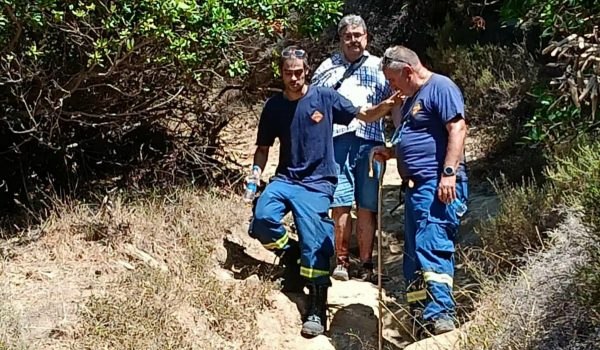 Διέσωσαν 54χρονο τουρίστα που είχε τραυματιστεί και χαθεί στα Δρακόσπιτα Στύρων