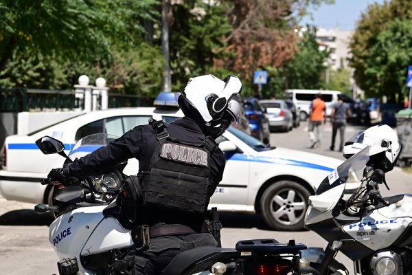 Ελεύθερος αφέθηκε ο πρώην αστυνομικός και γνωστός TikToker που συνελήφθη για διακίνηση κοκαΐνης