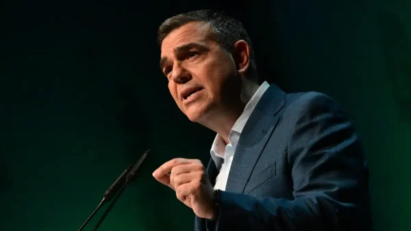 Άμεση ανάλυση: Γιατί έσπευσε να... πέσει στη θάλασσα ο Τσίπρας - Σε ποιους ρίχνει γέφυρες, ποιους θέλει να προλάβει