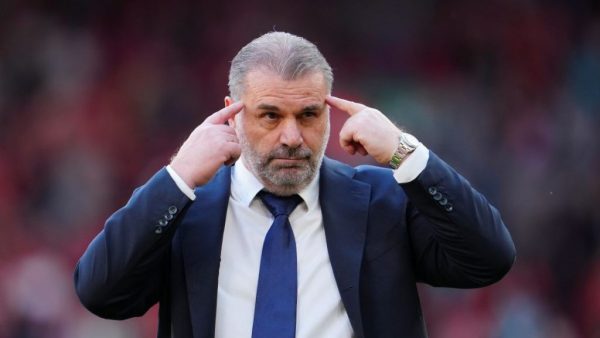 O Άγγελος Ποστέκογλου ανακοινώθηκε από την Νότιγχαμ Φόρεστ