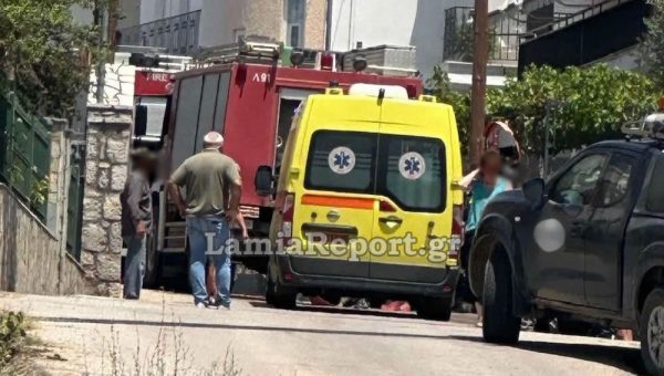 Φθιώτιδα: Επιχείρηση για απεγκλωβισμό ηλικιωμένης που έπεσε στο μπάνιο