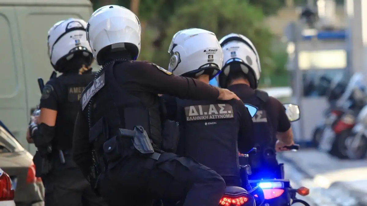 Συνελήφθη 36χρονος στη Νέα Φιλαδέλφεια που αυνανιζόταν στη θέα παιδιών έξω από νηπιαγωγείο