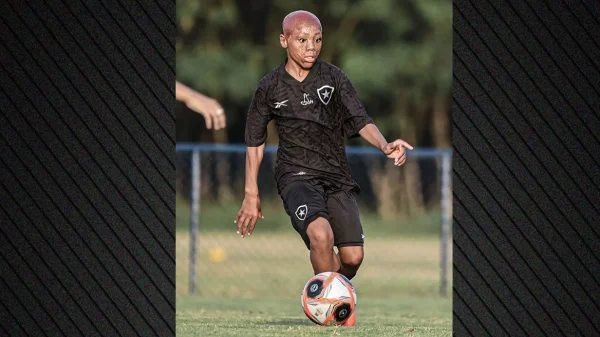 Το παιδί που νίκησε τον θάνατο και παίζει ποδόσφαιρο: Η ιστορία του 11χρονου άσου της Μποταφόγκο, Μπερνάντο Λόπεζ