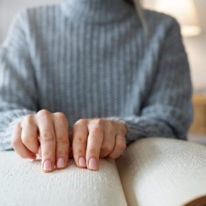 Λαμία: Εκμάθηση γραφής Braille (Κώδικας γραφής τυφλών) στο "ΚΕΚ Τετριμίδα"