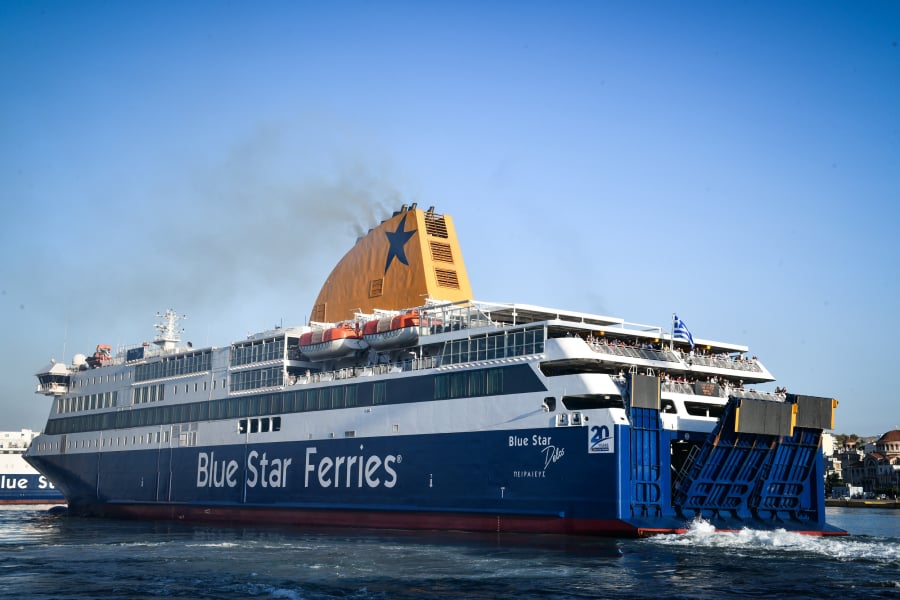 Από τη Δροσιά Ευβοίας ο 20χρονος ναυτικός που εγκλωβίστηκε σε πόρτα γκαράζ του Blue Star Chios και βρήκε τραγικό θάνατο