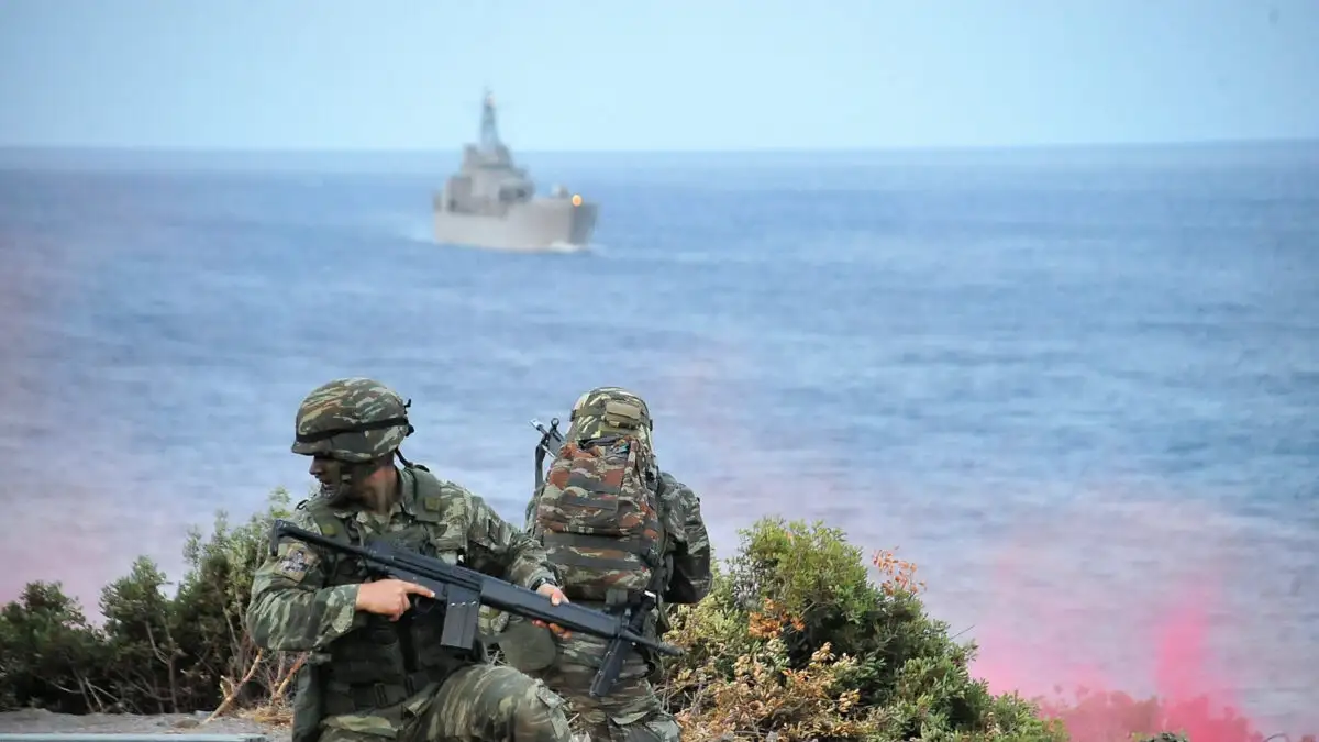 Νίκος Δένδιας: Αλλάζουν όλα στις Ένοπλες δυνάμεις – Τι είπε για την υποχρεωτική στράτευση γυναικών – Δεν αλλάζει η 12μηνη θητεία – Βαθμολόγιο, μισθολόγιο, δομή