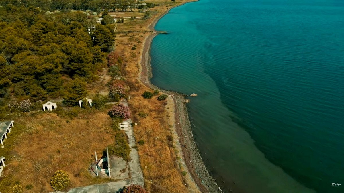 Φθιώτιδα: Απαγορεύτηκε η κολύμβηση στο κάμπινγκ του ΕΟΤ στα Καμένα Βούρλα