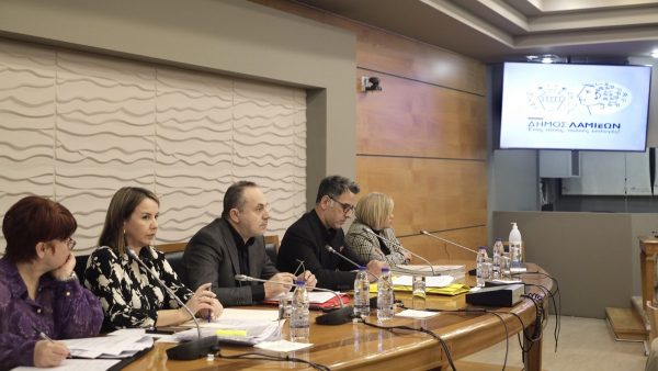 Ψηφίσματα του Δημοτικού Συμβουλίου Λαμιέων για ΔΕΔΔΗΕ και δημιουργία δικτύου αξιοποίησης απορριμμάτων (ΑΕΠΥ)