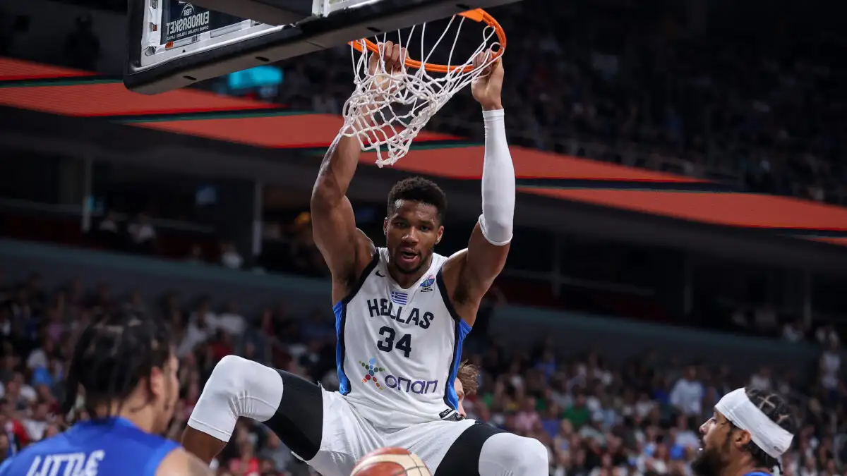 Ελλάδα – Φινλανδία 92-89: Χάλκινο μετάλλιο για τη γαλανόλευκη στο Eurobasket με υπογραφή Γιάννη Αντετοκούνμπο