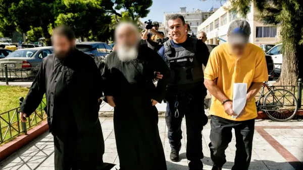 Μονή Μέγα Σπηλαίου: Ευαγγέλιο που ορκίζονταν οπλαρχηγοί της Επανάστασης του 1821 ήθελαν να πουλήσουν τα μέλη της οργάνωσης