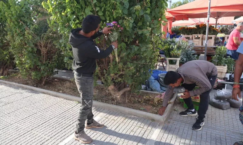 Λαμιώτης ο 40χρονος που βρήκε τραγικό θάνατο μέσα σε κάδο ανακύκλωσης ρούχων στη Γλυφάδα