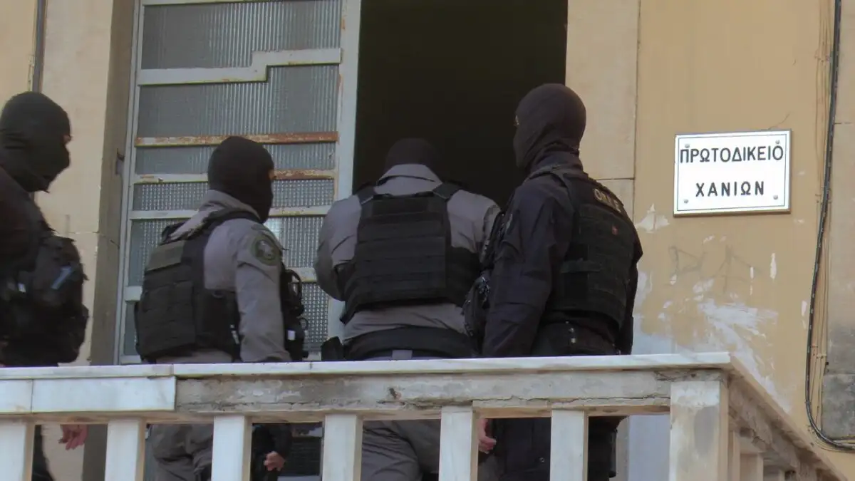 Δεσμεύτηκαν λογαριασμοί και περιουσιακά στοιχεία των κατηγορούμενων για τη μαφία της Κρήτης από την Αρχή για το Ξέπλυμα