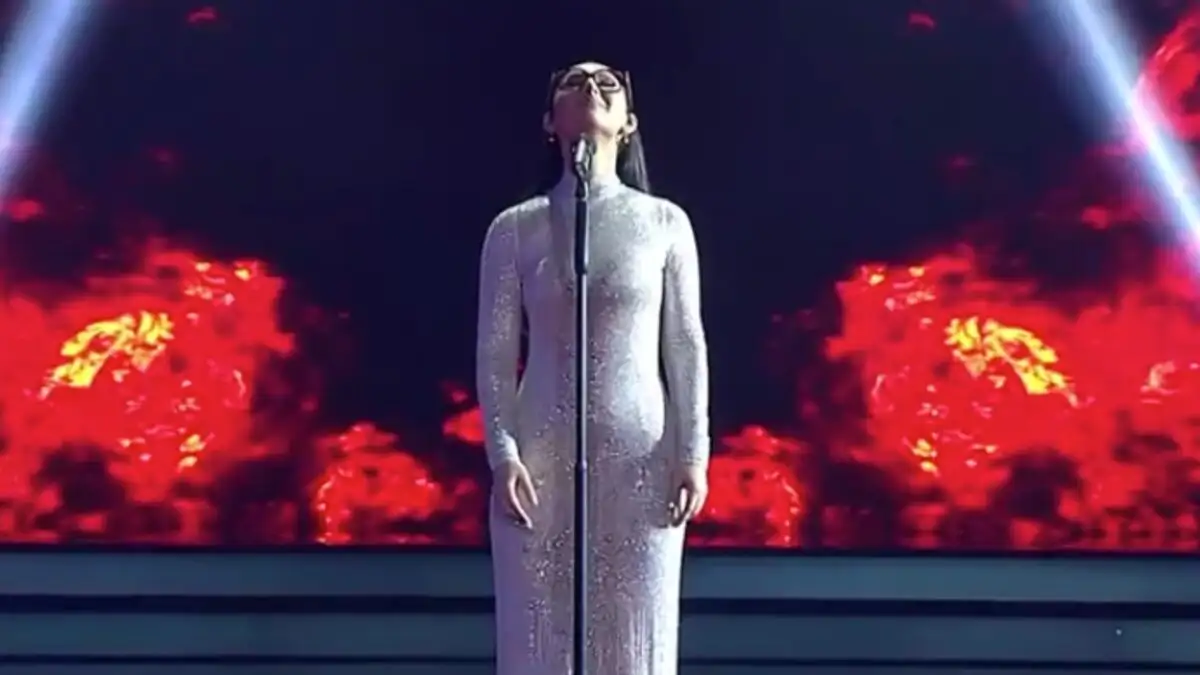 «The Voice»: Η Klavdia μάγεψε τους κριτές με την «Αστερομάτα» και το deja vu με τους κριτές