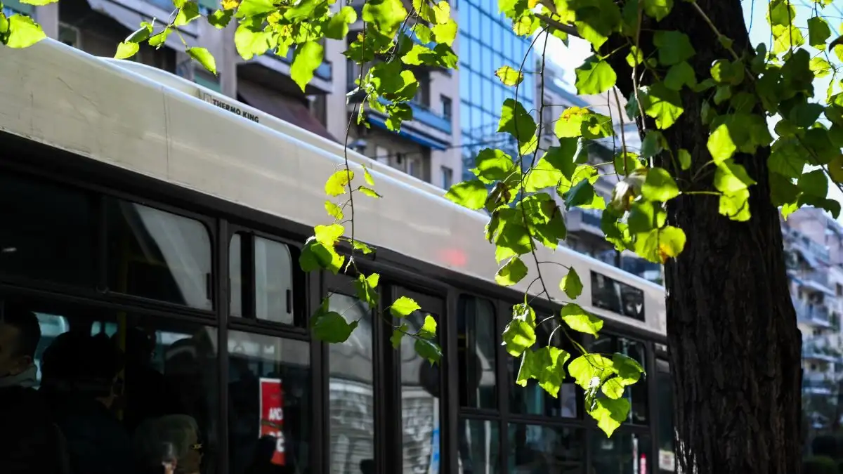 Επίθεση σε οδηγό λεωφορείου: «Του έδωσε μπουνιά, τον έστειλε στο νοσοκομείο και έφυγε» λέει ο γγ του ΟΑΣΑ