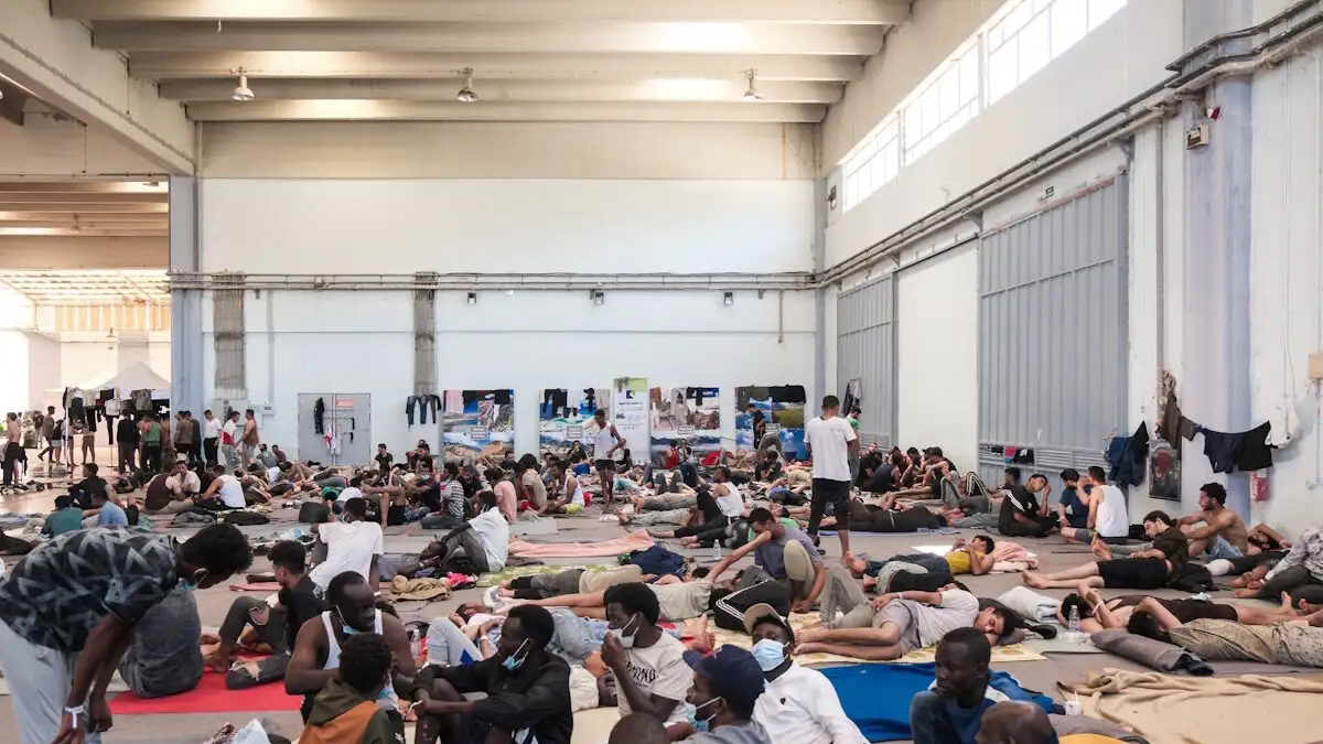 Κρήτη: Επιχείρηση αποσυμφόρησης του νησιού – Πάνω από 1.500 μετανάστες έφτασαν τις τελευταίες ώρες