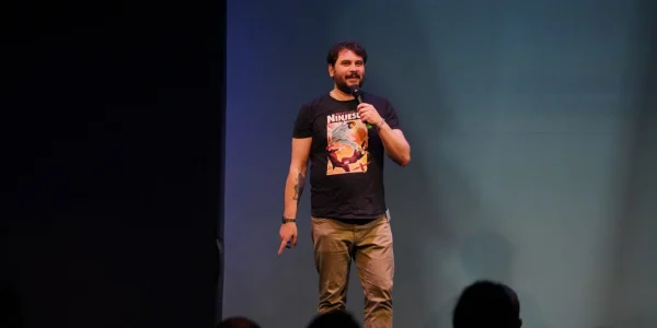 «Διαστρέβλωσαν ένα αστείο για την ελληνική σημαία» λέει τώρα ο Πάρις Ρούπος -«Λαμβάνω πολλά απειλητικά μηνύματα»