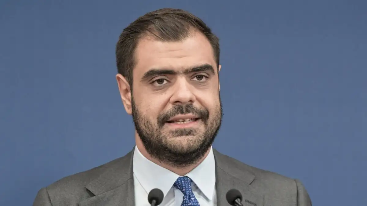 Μαρινάκης για Ανδρουλάκη: Η χώρα πλήρωσε ακριβά τα προγράμματα που γράφτηκαν «στο πόδι» και τους πολιτικούς που μιλούσαν στον αέρα