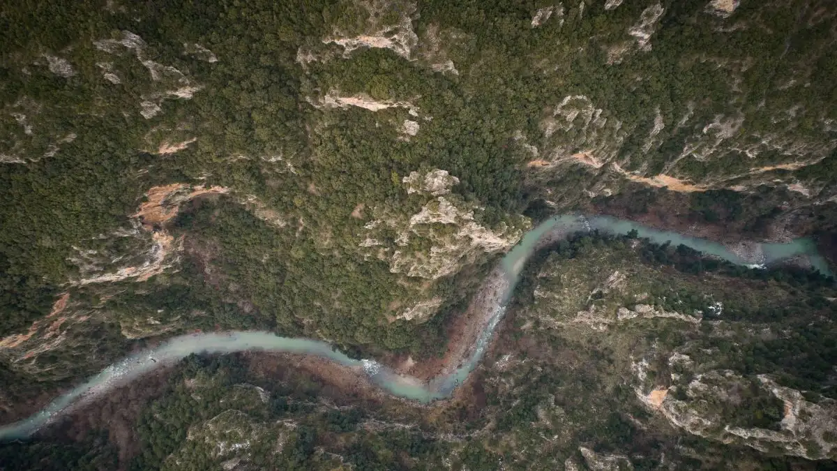 Φαράγγι του Βίκου: Νεκρή η Ολλανδή τουρίστρια που είχε εξαφανιστεί – Βρήκαν τη σορό της με drones