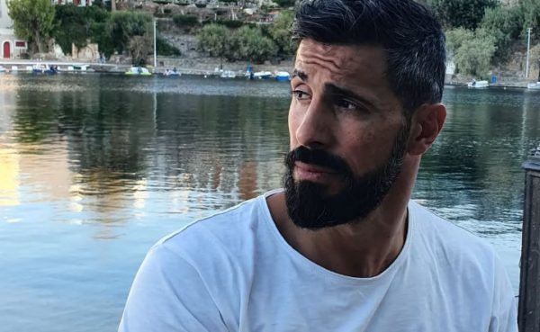 Γιώργος Παράσχος για τον καρκίνο: «Ο μεγαλύτερος μου φόβος είναι μην προλάβω να χαρώ την κόρη μου»