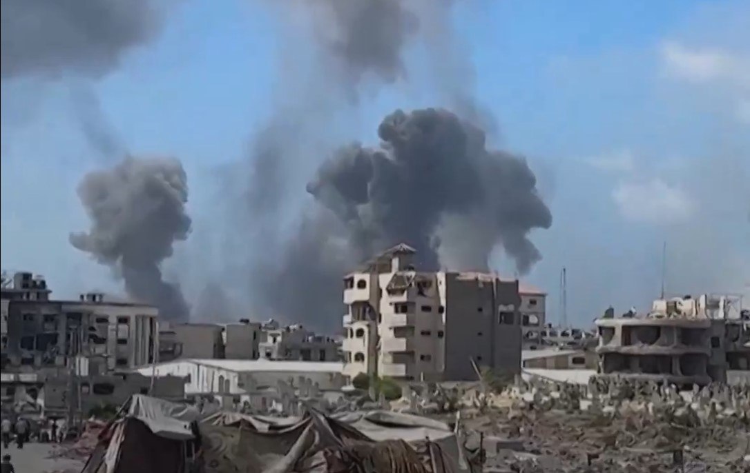 Το Ισραήλ στέλνει ακόμα και ρομπότ με εκρηκτικά για να ισοπεδώσει τη Γάζα, ενώ οι κάτοικοι «δεν έχουν πού να πάνε»