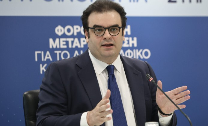 Πιερρακάκης: Έρχονται βελτιώσεις στις φοροαπαλλαγές για τα κλειστά ακίνητα σε πολυτέκνους, νοσηλευτές, εκπαιδευτικούς και ενστόλους