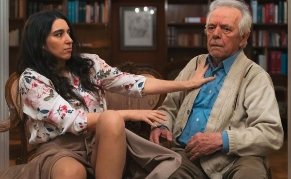 Ακυρώνεται η σημερινή παράσταση "Χόρεψε με πατέρα" στη "Χώρα"