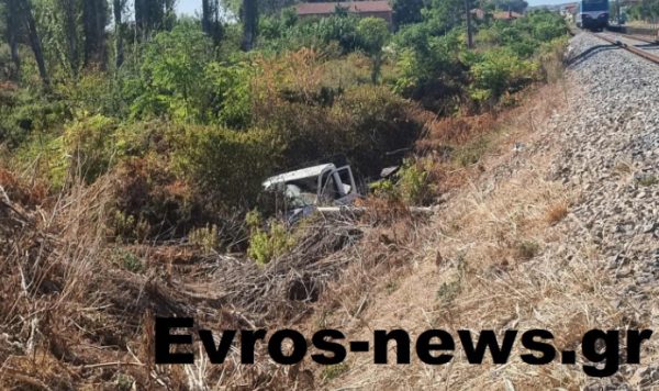 Σουφλί: Με εκδορές ο οδηγός του αυτοκινήτου που παρασύρθηκε από τρένο