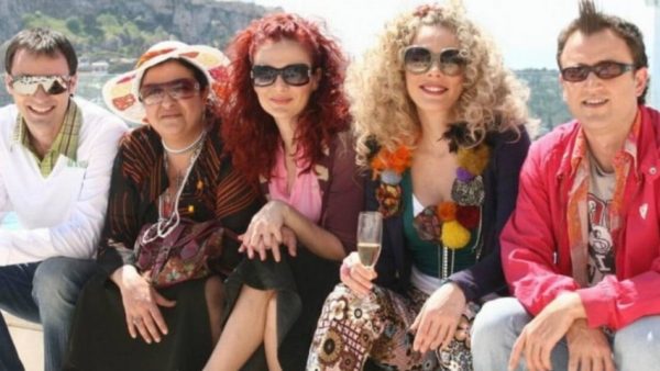 «Στο Παρά Πέντε»: Πέρασαν 20 χρόνια από την πρεμιέρα του 2005 - Τι ετοιμάζουν για το reunion