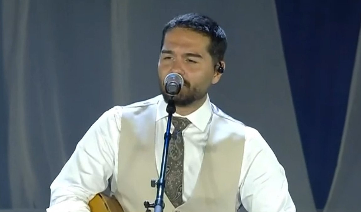 Στέλιος Καζαντζίδης: Πλήθος κόσμου και συγκίνηση στη μεγάλη συναυλία στο Καλλιμάρμαρο!