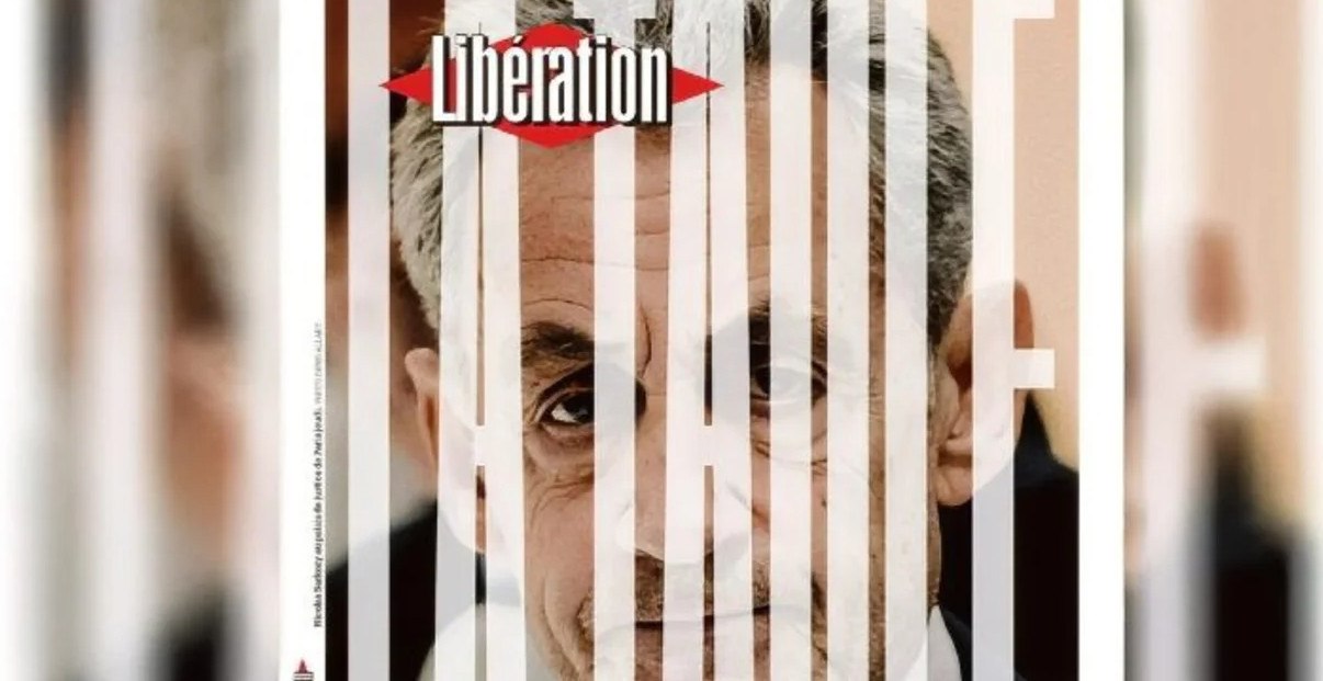 «Ο Σαρκοζί πίσω από τα σίδερα» - Το εξώφυλλο της Libération μετά την καταδίκη του πρώην προέδρου
