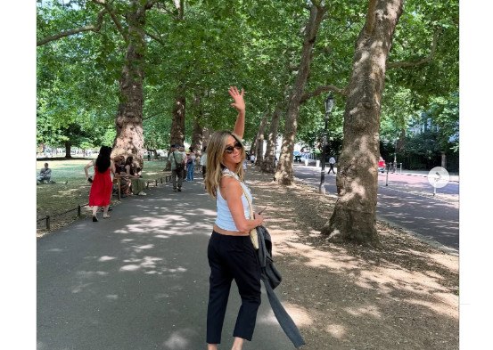 Τζένιφερ Άνιστον: Επιβεβαίωσε με μία φωτογραφία τη νέα σχέση της