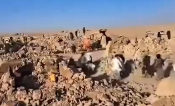 Εκατόμβη νεκρών στο Αφγανιστάν μετά τον σεισμό των 6 Ρίχτερ: Ξεπέρασαν τους 800 - Ολόκληρα χωριά έγιναν συντρίμμια