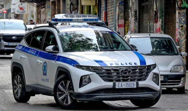 Εξάρχεια: Επίθεση με μολότοφ σε αστυνομικούς της ΟΠΚΕ