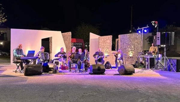 Πραγματοποιήθηκε η εκδήλωση για την ενίσχυση της αποπεράτωσης του Ι.Ν. Οσίου Σεραφείμ στο Μαρτίνο (ΦΩΤΟ)