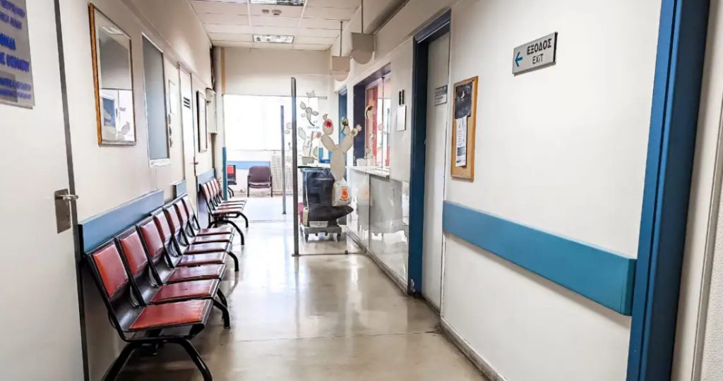 Στο Νοσοκομείο Ρεθύμνου ανήλικος που μέθυσε βαριά σε γάμο