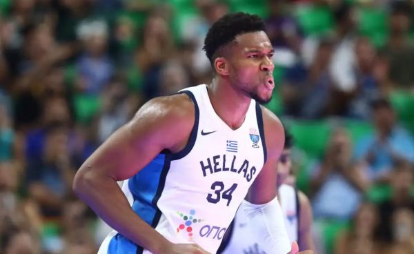Γιάννης Αντετοκούνμπο για όλα: Πιθανό να παίξω στην Ευρώπη – Κάθε φορά που είμαι στην Εθνική, ερωτεύομαι ξανά το μπάσκετ