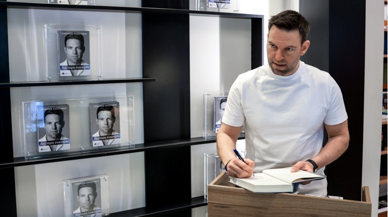 Καταγγελία Κασσελάκη στην Ευρωπαϊκή Εισαγγελία για το πόθεν έσχες Αυγενάκη: Έσοδα πάνω 1,2 εκατ. ευρώ χωρίς εξήγηση