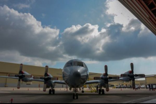 Ολοκληρώθηκε με επιτυχία η πρώτη δοκιμαστική πτήση του εκσυγχρονισμένου αεροσκάφους P-3B Orion του Πολεμικού Ναυτικού