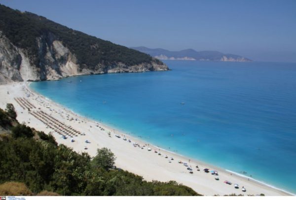 Αφιερώματα σε Φολέγανδρο και Κεφαλονιά στον γαλλικό Τύπο