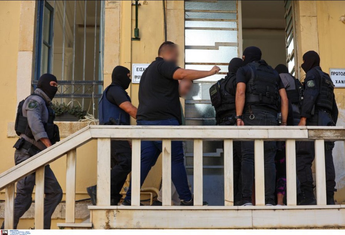 Ακόμη πέντε άτομα στη φυλακή και δύο ελεύθεροι για τη μαφία της Κρήτης - Συνεχίζονται οι απολογίες