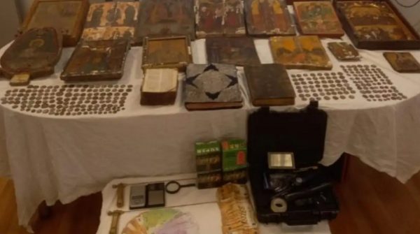 Μονή Μεγάλου Σπηλαίου – «Δεν ξέρω αν τον έχει μπλέξει κάποιος, δεν μπορώ να το διανοηθώ», λέει ο αδερφός του ηγούμενου